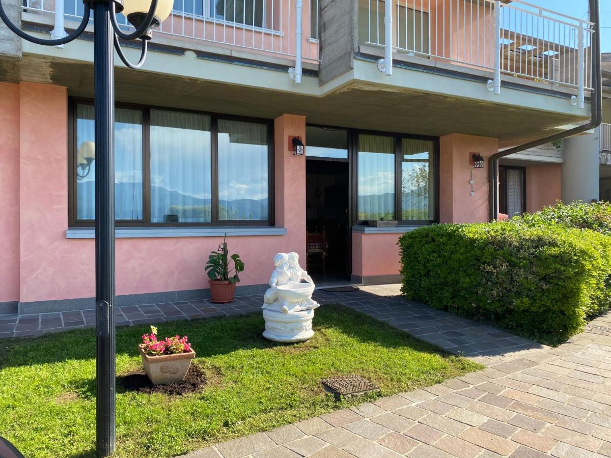 Flowers & Garden Apartment Con Vista Lago Manerba del Garda Exteriér fotografie