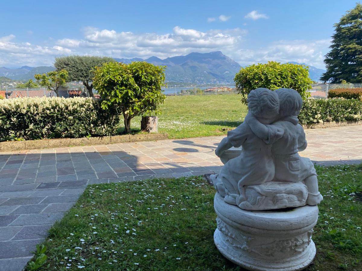 Flowers & Garden Apartment Con Vista Lago Manerba del Garda Exteriér fotografie